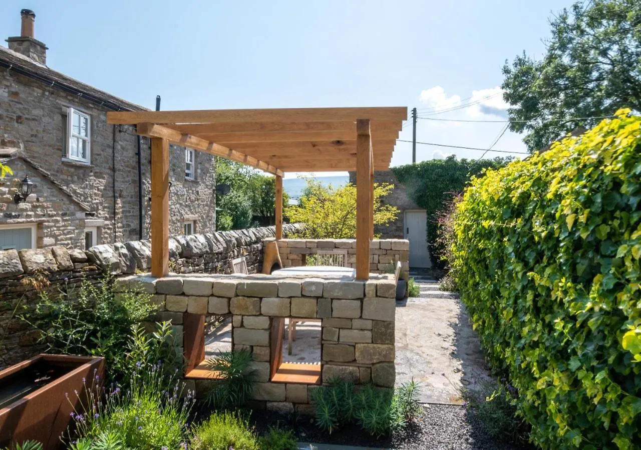 Wayside Villa Carperby