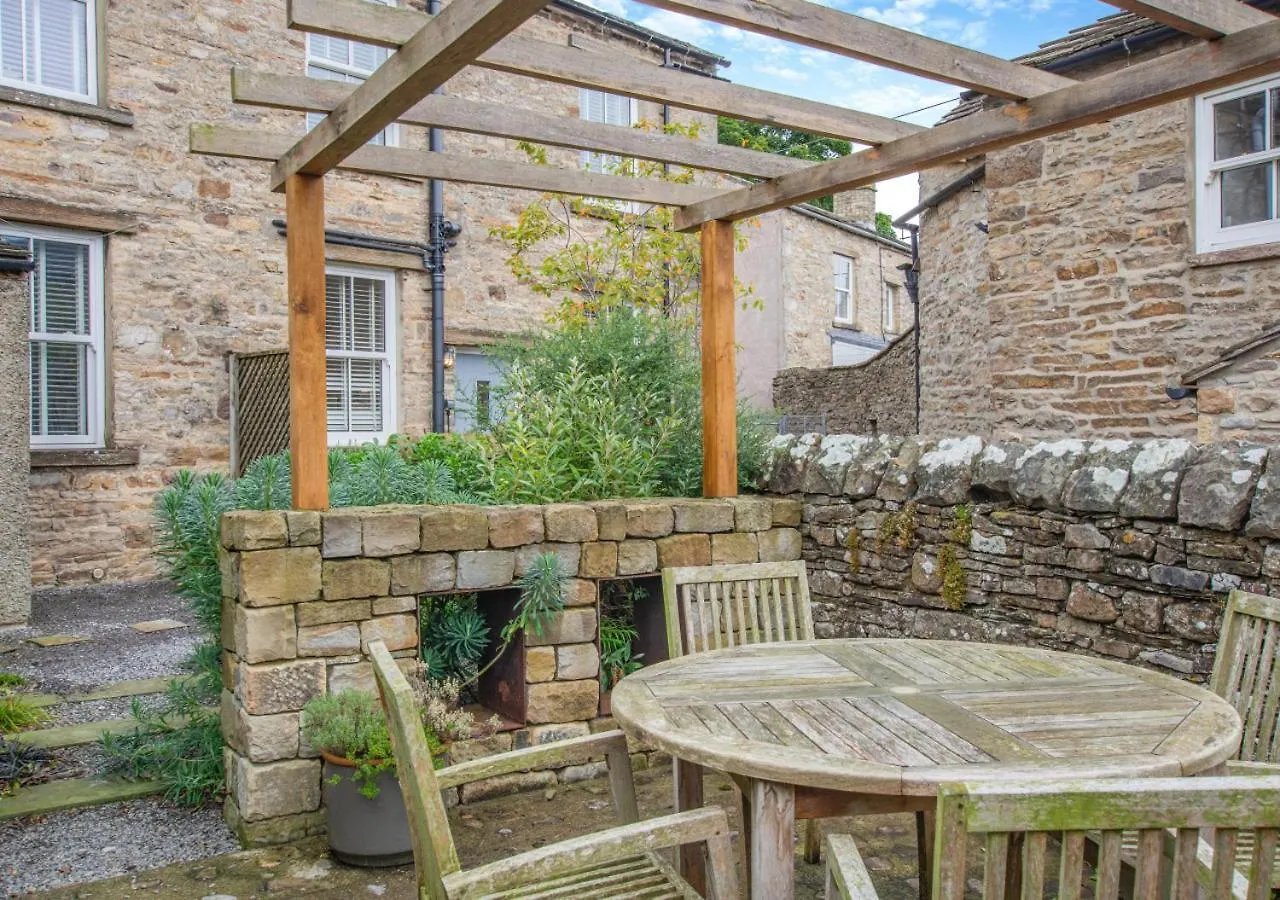 Wayside Villa Carperby